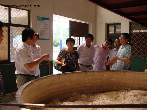 "年产5000立方WDX60特大比表面积吸附树脂技术改造项目”顺利通过省级验收